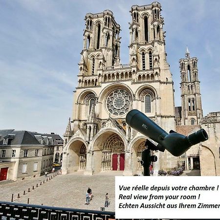 Bed and Breakfast Logis Du Parvis ***Face Cathedrale/In Front Of The Cathedral*** Laon Exterior foto